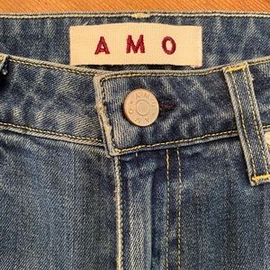 AMO Twist - ankle cut mid rise jeans size 28